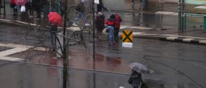 Potsdam, 10.02.2020 / Lokales / 
Wetter, Feature, Unwetter, Sturmtief "Sabine", Haltestelle: Platz der Einheit/Nord, 
Foto: Ottmar Winter PNN 