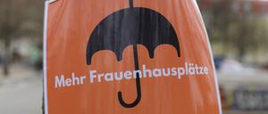 SPD, Grüne und Union wollen einen Rechtsanspruch für Frauenhausplätze.