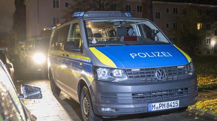 Zur Art der Fremdeinwirkung wollte die Polizei aus ermittlungstaktischen Gründen keine Angaben machen.