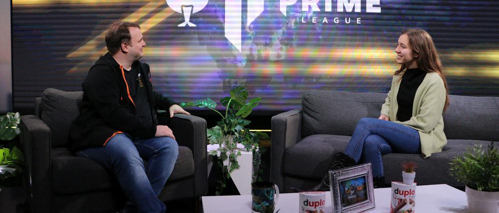 Michael Haenisch (li.), ist seit über 20 Jahren im E-Sport tätig. Klara Schedlich, sportpolitische Sprecherin der Fraktion Bündnis 90/Die Grünen, möchte diesen nun auf das nächste Level bringen.