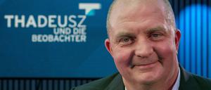 Talkt weiter für den RBB: Jörg Thadeusz.