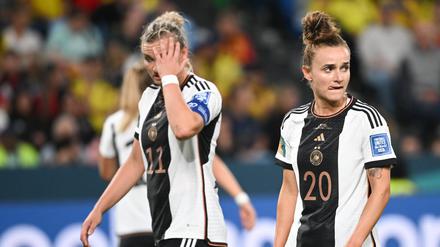 In den kommenden Spielen um die Olympia-Qualifikation wird Deutschland seit Langem ohne Lina Magull (re.) auflaufen. 