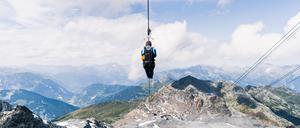 Die Aussicht stimmt schon mal: Mont 4 Zipline in der Schweiz.