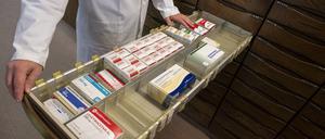 Die Apothekerinnen und Apotheker beklagen unter anderem eine zu geringe Vergütung.