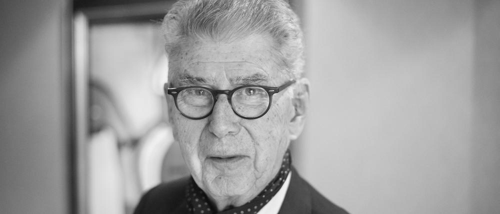 Der Unternehmer Heinz Dürr nimmt an einem Gespräch mit der Deutschen Presse-Agentur (dpa) teil. Der Unternehmer und frühere Bahn-Chef Heinz Dürr ist tot. 