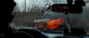 Ukrainische Soldaten im Einsatz nahe Awdijiwka.