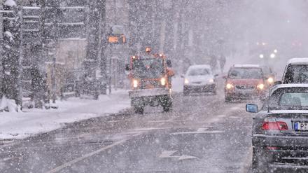 Eingeschränkter Service: auch der Winterdienst ist am Montag vom Warnstreik im öffentlichen Dienst betroffen.