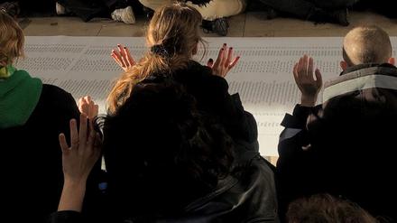 Die Hände sind blutverschmiert: pro-palästinensischer Protest an der Universität der Künste. 