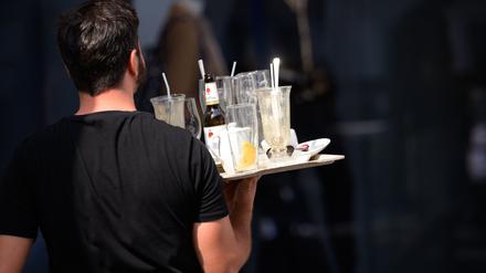 In der Gastronomie wird oft Mindestlohn gezahlt.