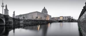 Das Berliner Schloss, Humboldt Forum, Berlin Mitte, Berlin, Deutschland, Europa, 2022, Europa *** the Berlin Castle, Humboldt Forum, Berlin Center, Berlin, Germany, Europe, 2022, Europe Copyright: imageBROKER/FotoatelierxBerlin iblbdh08497157.jpg Bitte beachten Sie die gesetzlichen Bestimmungen des deutschen Urheberrechtes hinsichtlich der Namensnennung des Fotografen im direkten Umfeld der VerÃ¶ffentlichung