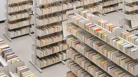Schlaraffenland Buch: Blick in die Ausstellung „Read“ von Elmgreen & Dragset.