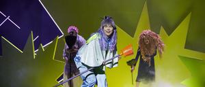 Anastasia Lara Heller als kleine Hexe in der Inszenierung am Hans Otto Theater.