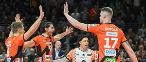 Auch in dieser Saison wollen die Volleys Meistertitel und Pokal holen. 
