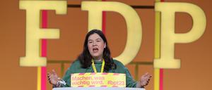 Franziska Brandmann (FDP) spricht beim FDP-Bundesparteitag zu den Delegierten. Diskutiert wird ein Antrag zur Reform des öffentlich-rechtlichen Rundfunks. +++ dpa-Bildfunk +++