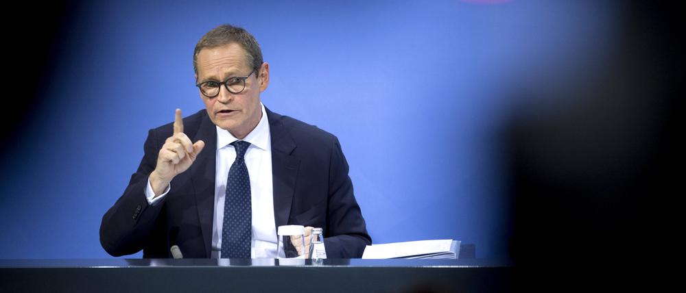 „Man geht nicht in die Politik, um Ausstellungen zu eröffnen.“ Michael Müller, Berliner Regierender Bürgermeister, SPD.