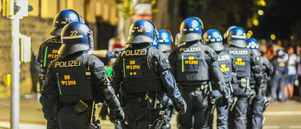 Polizeikräfte im Einsatz in Stuttgart.