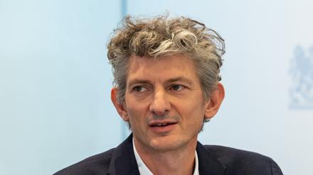 Andrea Lissoni.