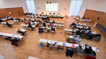 Blick in die Stadtverordnetenversammlung: Nicht nur für die Sitzungen erhalten die Kommunalpolitiker jeweils einen Laptop. 