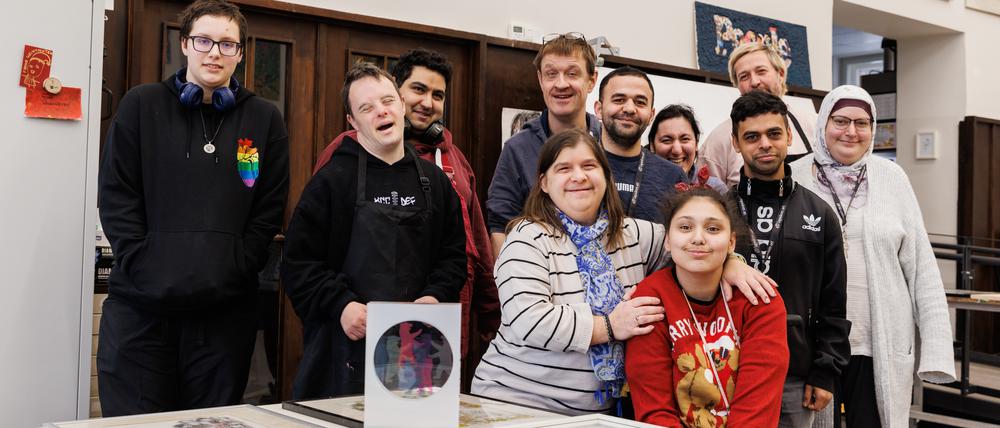 Künstler und Künstlerinnen mit Behinderung in der Kunstwerkstatt Imperfekt in Moabit