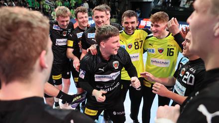 Nils Lichtlein führte die Füchse gegen Izvidac Ljubuski als Kapitän an.