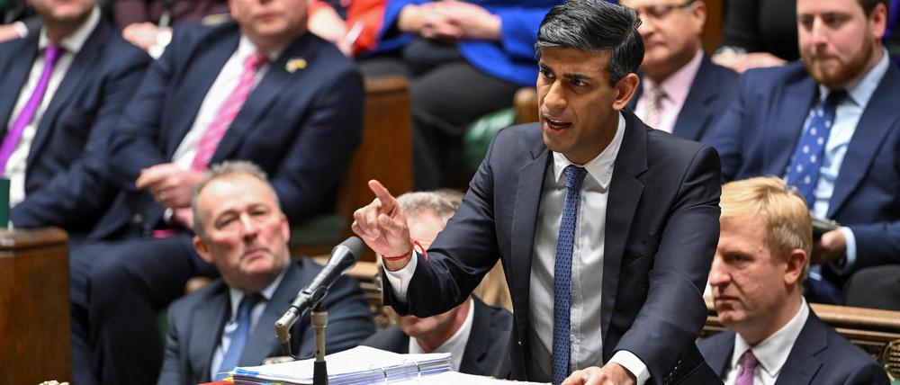 Londons Premier Rishi Sunak im britischen Parlament.
