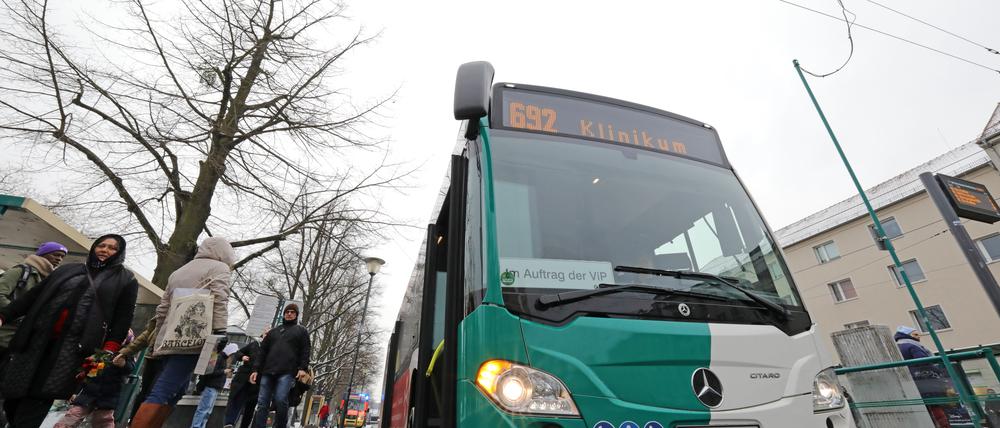 Für seheingeschränkte Menschen ist die Nutzung des Nahverkehrs oft eine Herausforderung. 