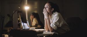 Workaholic, Arbeit, nachts, Frau, Büro