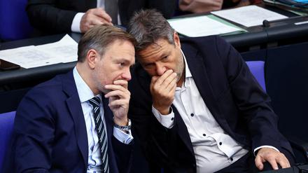 Finanzminister Christian Lindner (FDP) und Wirtschaftsminister Robert Habeck (Grüne) auf der Regierungsbank.