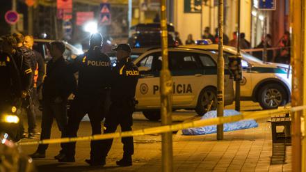 Polizisten im Zentrum der slowakischen Hauptstadt Bratislava (Archiv-Foto). 