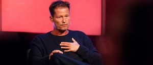 Schauspieler Til Schweiger – auf dem Foto beim RTL-Jahresrückblick im Dezember 2023 – schießt scharf gegen Jan Böhmermann.