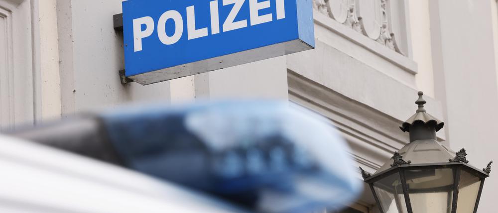 Symbolfoto Polizei, Einsatzwagen, Streifenwagen, blaulicht, Potsdam 04.12.2023 Foto: Sebastian Gabsch