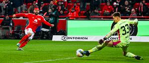 Kevin Volland ließ sich gegen Gladbach auch von einer Platzwunde am Kopf nicht stoppen.