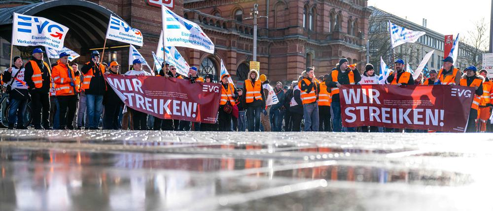 Bahn, öffentlicher Dienst, Sozialberufe, Dienstleistungen - derzeit wird in Deutschland viel gestreikt.