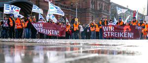 Bahn, öffentlicher Dienst, Sozialberufe, Dienstleistungen - derzeit wird in Deutschland viel gestreikt.