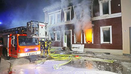 Das Mehrfamilienhaus in Essen explodierte am Samstagabend.