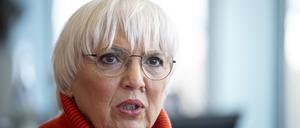 Claudia Roth (Bündnis 90/Die Grünen) warnt vor einem vorzeitigen Nein bei der Erhöhung des Rundfunkbeitrags.
