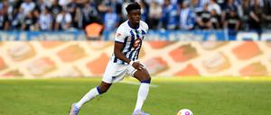 Anderson Lucoqui am zweiten Spieltag gegen Wehen Wiesbaden bei seinem einzigen Einsatz für Herthas Profis.