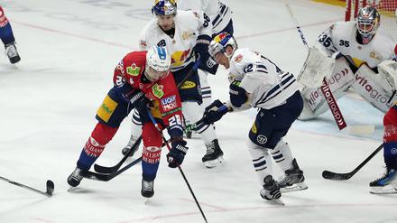 Die Eisbären behielten in einem Krimi die Oberhand.