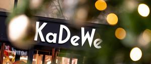 Die Immobilie des KaDeWe in der Tauentziehenstraße in der Berliner City West gehört zur Hälfte der Signa-Gruppe.
