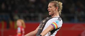Nun geht es gegen Frankreich. Kapitänin Alexandra Popp.