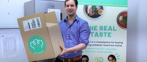 Martin Schmidt, der CEO von HomeMeal, sucht in Potsdam Köche, die gerne zuhause arbeiten.