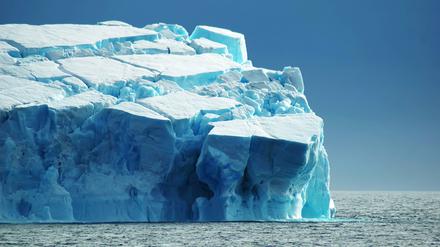Abwärtsspirale: Der westantarktische Eisschild ist nicht stabil, was zu hohen Raten des Meeresspiegelanstiegs über Jahrhunderte hinweg führen kann. 