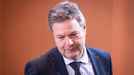 Bundeswirtschafts- und Klimaminister Robert Habeck am 13.12.2023 vor der Kabinettssitzung.