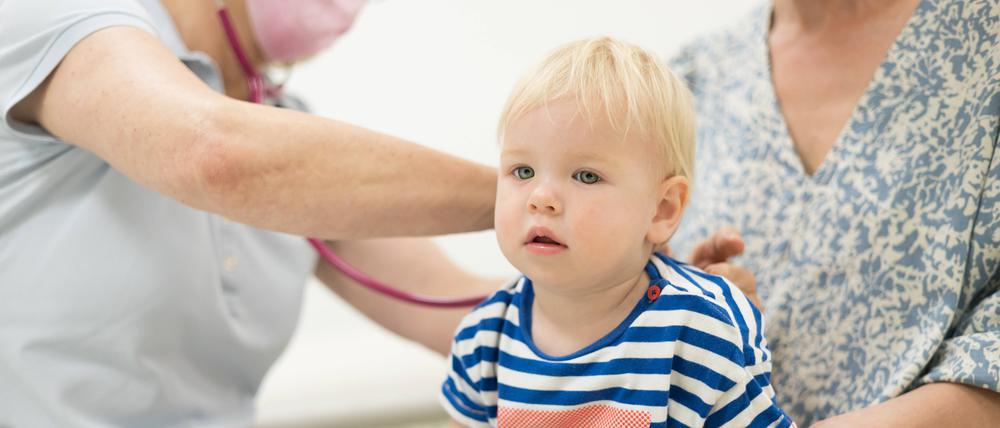 In Berlin haben derzeit immer mehr Kinder Atemwegserkrankungen.