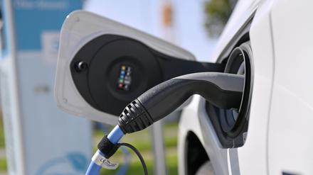 Vattenfall betreibt in drei Ländern insgesamt etwa 52.000 Ladepunkte für E-Autos.  Deutschland ist der mit Abstand kleinste Markt.