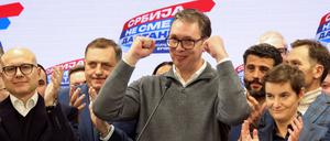 Wahl nach seinem Maß: Serbiens Präsident Aleksandar Vučić ruft seine Partei am Sonntag in Belgrad zur Siegerin aus.