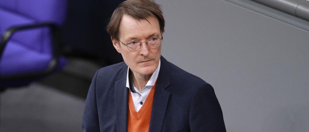 Bundesgesundheitsminister Karl Lauterbach, SPD, hält eine Rede zur Digitalisierung im Gesundheitswesen.