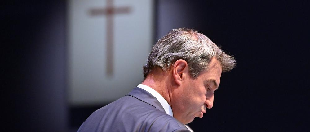 Bayerns Ministerpräsident Markus Söder (CSU) mit Kreuz.