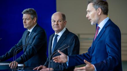 Die Spitzen der Ampel: Robert Habeck,  Olaf Scholz und Christian Lindner.