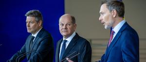 Die Spitzen der Ampel: Robert Habeck,  Olaf Scholz und Christian Lindner.